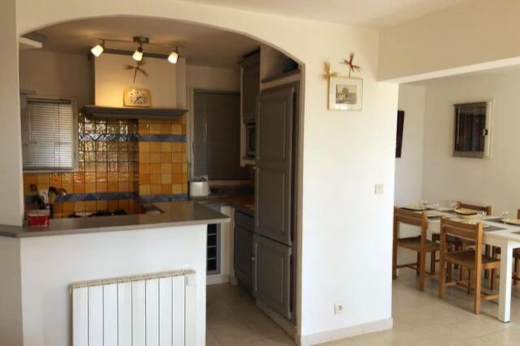 Appartement 60M2 - 2 Chambres A Une Minute Des Plages, Parking Prive Sausset-les-Pins Eksteriør bilde