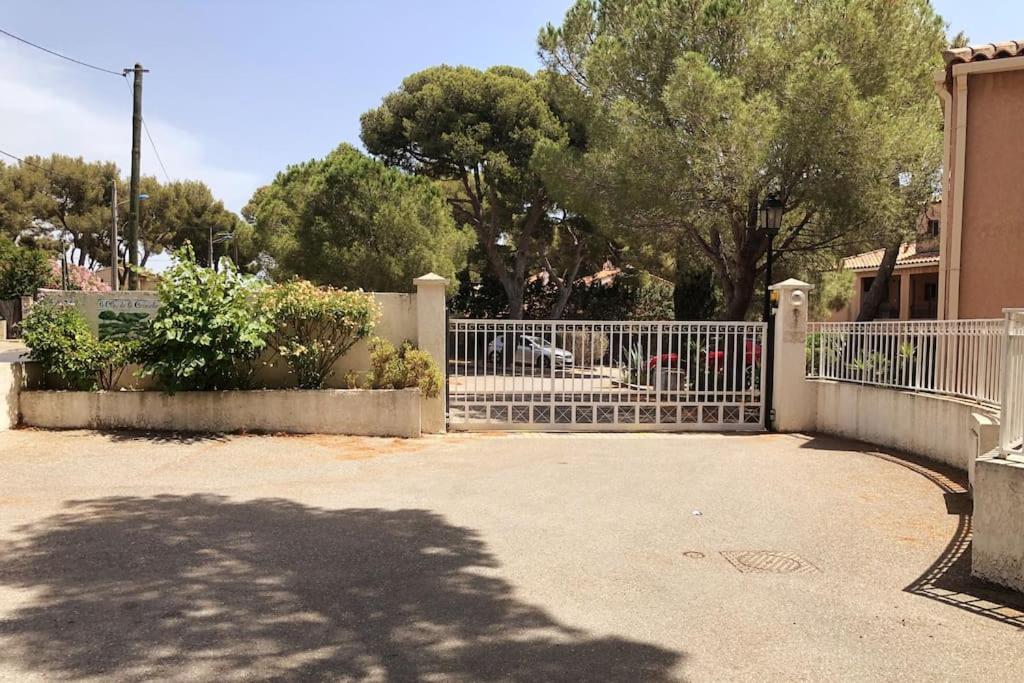 Appartement 60M2 - 2 Chambres A Une Minute Des Plages, Parking Prive Sausset-les-Pins Eksteriør bilde